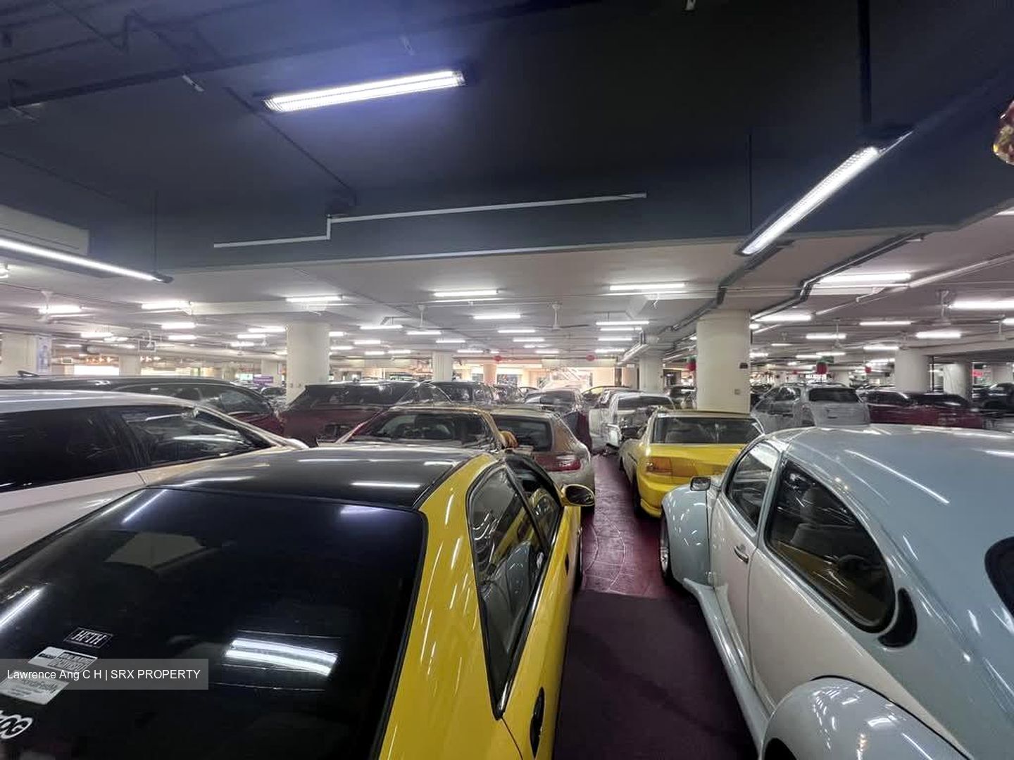 Automobile Megamart (D14), Factory #578524961